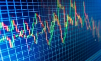 上期所原油期货夜盘收涨254%，报5863元桶